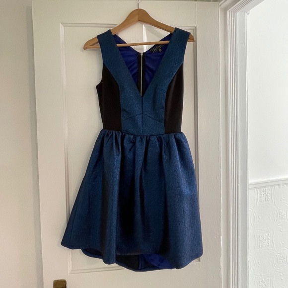 Shimmering Blue Party Dress - Picture 1 of 3